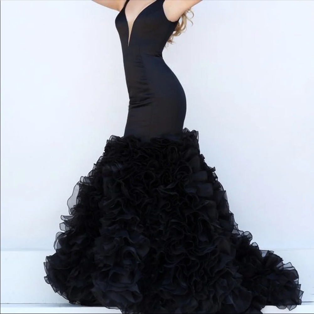 Sherri Hill Black Mermaid Prom Dress